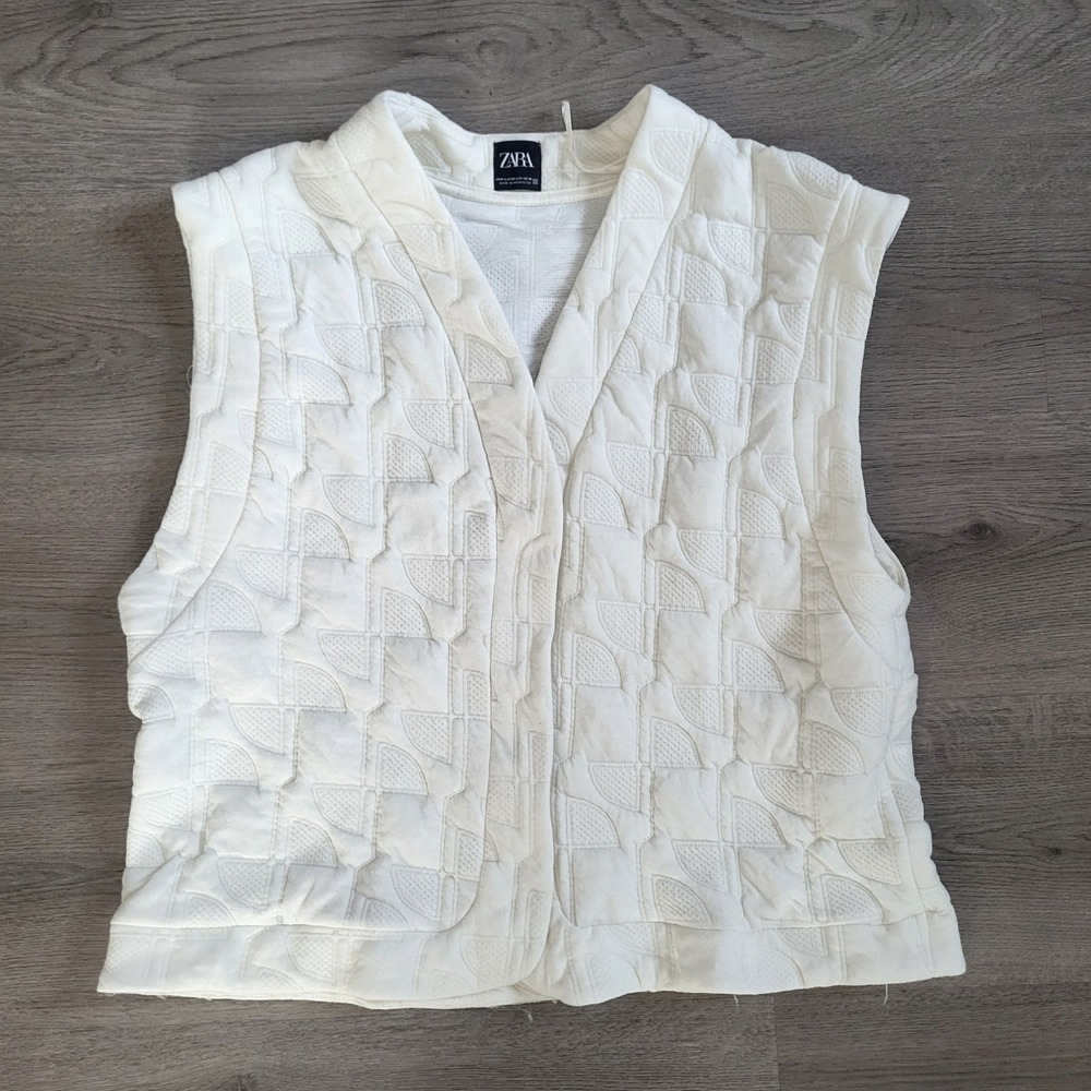 Zara Women Cream Quilted Textured Open Front Vest Sleeveless Ivory Medium Large